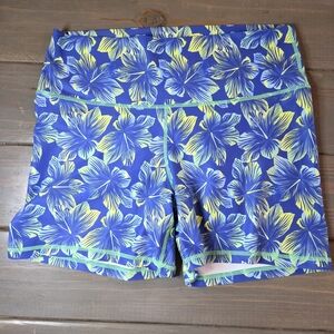 Peachy Athletic Halcyon Fit Floral Shorts XL Blue Tropical